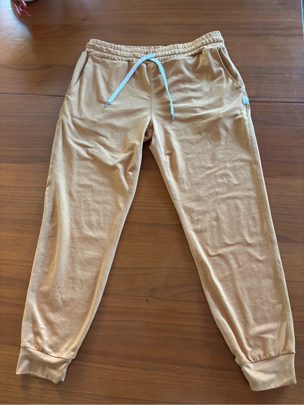 Vuori Tan Jogger Pants with Light Drawstring